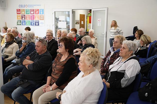 Warsztaty edukacyjne dla seniorów w klubie osiedlowym „Baza”