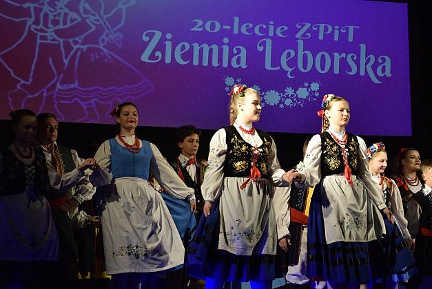 20-lecie Zespołu Pieśni i Tańca „Ziemia Lęborska” – Jubileusz pełen tańca i wzruszeń