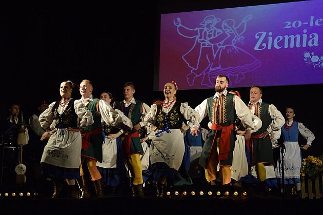 20-lecie Zespołu Pieśni i Tańca „Ziemia Lęborska” – Jubileusz pełen tańca i wzruszeń