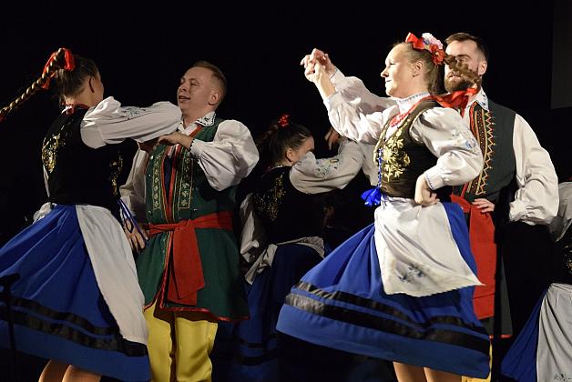 20-lecie Zespołu Pieśni i Tańca „Ziemia Lęborska” – Jubileusz pełen tańca i wzruszeń