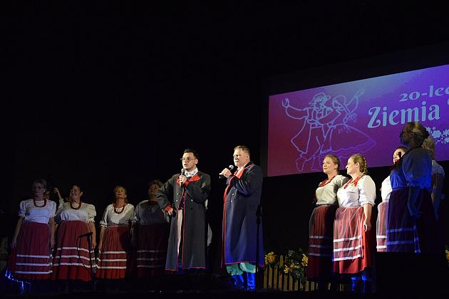 20-lecie Zespołu Pieśni i Tańca „Ziemia Lęborska” – Jubileusz pełen tańca i wzruszeń