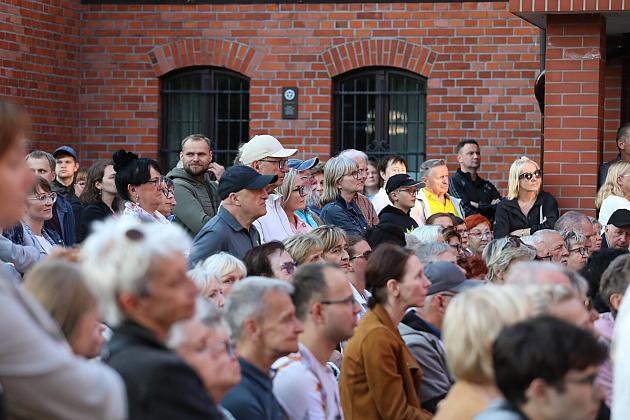 Letnie Granie ponownie na dziedzińcu ratusza – koncert akordeonowy z udziałem 33 młodych muzyków z całej Polski