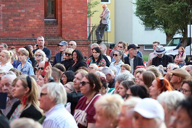 Letnie Granie ponownie na dziedzińcu ratusza – koncert akordeonowy z udziałem 33 młodych muzyków z całej Polski