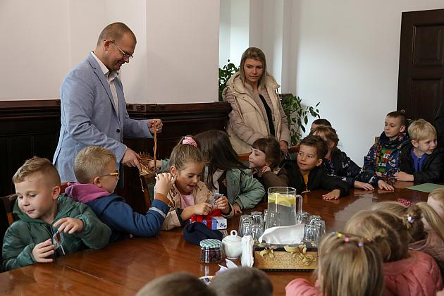 Mali goście w ratuszu