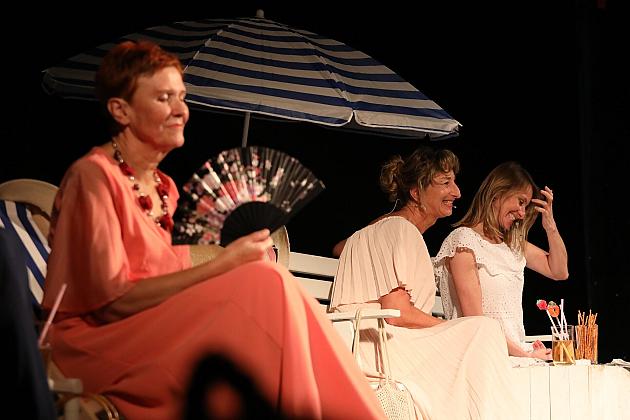 W rytmie wspomnień – zespół Bel Canto wystąpił dla lęborskich seniorów