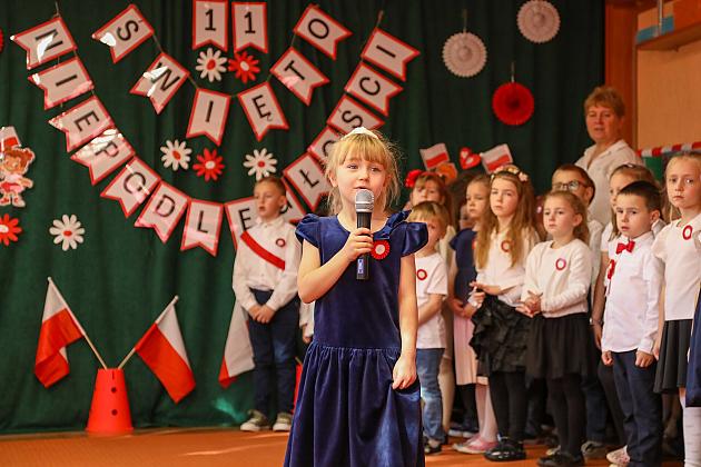Radosne świętowanie 107. rocznicy odzyskania niepodległości w Przedszkolu nr 1