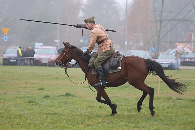 Lębork uczcił niepodległość widowiskiem o „Hubalu”