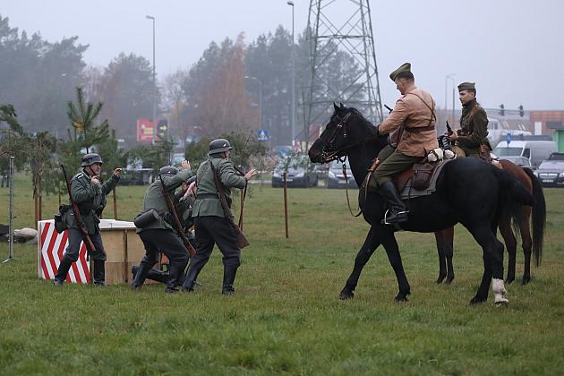 Lębork uczcił niepodległość widowiskiem o „Hubalu”
