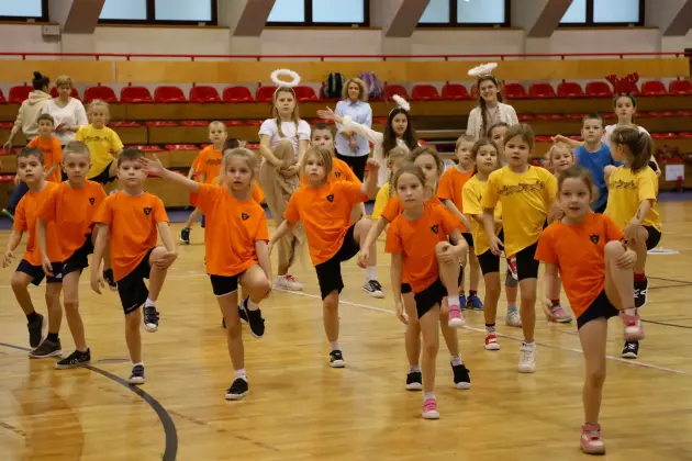 „Lęborskie pierwszaki to fajne dzieciaki” – sportowe święto najmłodszych