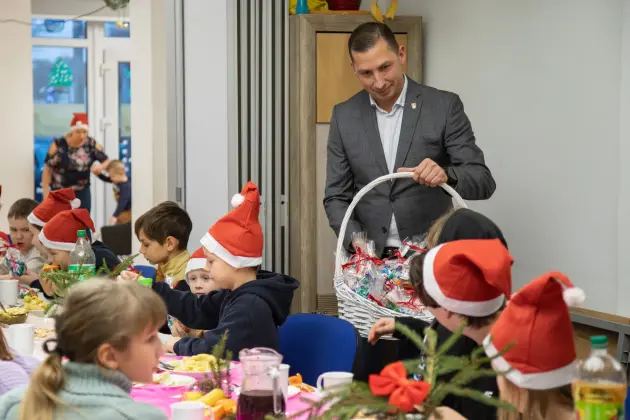 W Bazie Wigilijne spotkanie dzieci z obszaru rewitalizacji