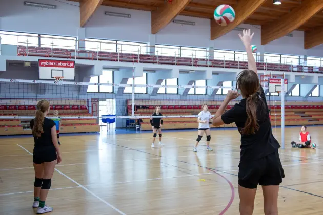 Strzelnica, minisiatkówka i turnieje. Sportowe ferie z CSiR w Lęborku