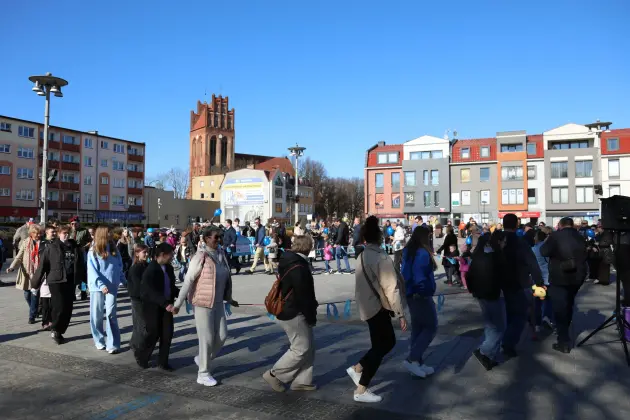 Lębork solidarny z osobami w spektrum autyzmu
