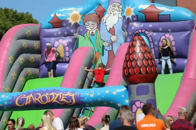 Kolorowy Dzień Dziecka na Placu Pokoju