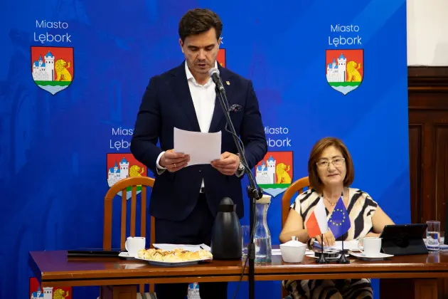 Radni przegłosowali wotum zaufania i absolutorium dla burmistrza Lęborka