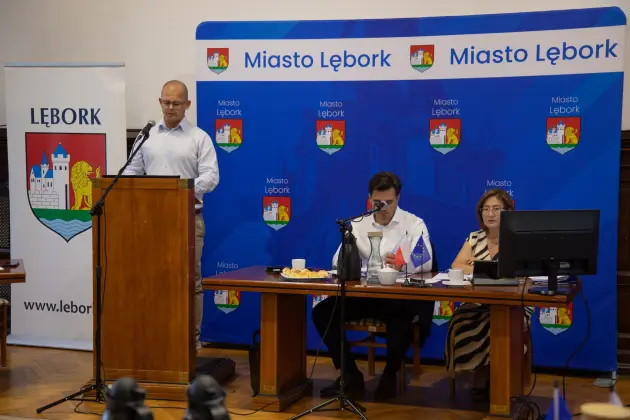 Radni przegłosowali wotum zaufania i absolutorium dla burmistrza Lęborka