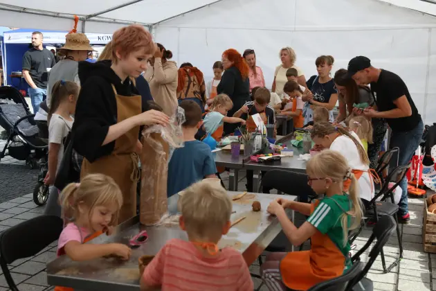Ceramiczny Lębork za nami. Pożegnanie Lata trwa – przed nami popołudnie i wieczór pełne atrakcji!