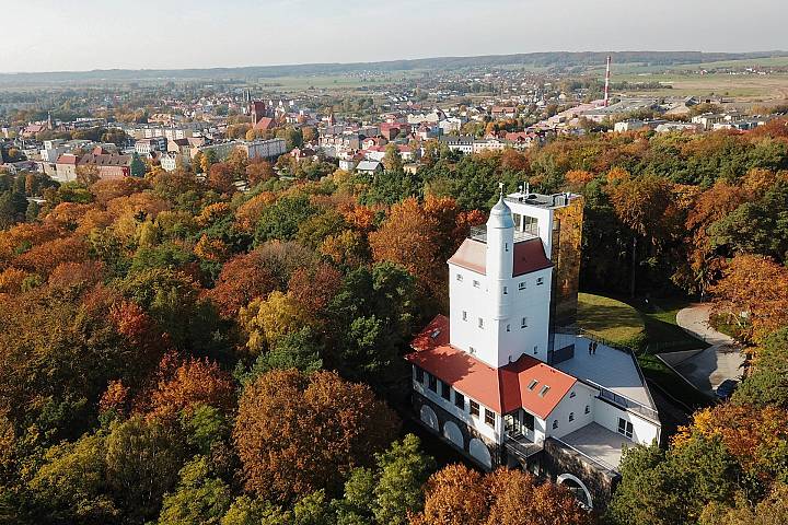 Wieża Ciśnień Czytaj więcej