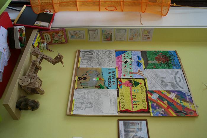 Najbardziej kolorowe okładki książek w witrynie sklepowej