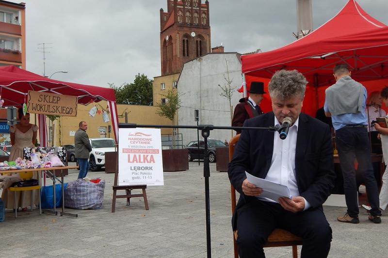 „Lalka” na Placu Pokoju