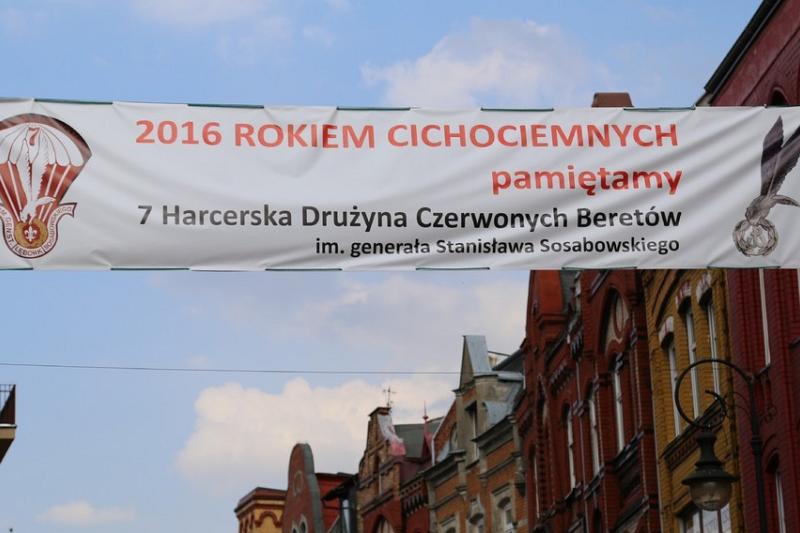 Harcerze pamiętaja o Cichociemnych