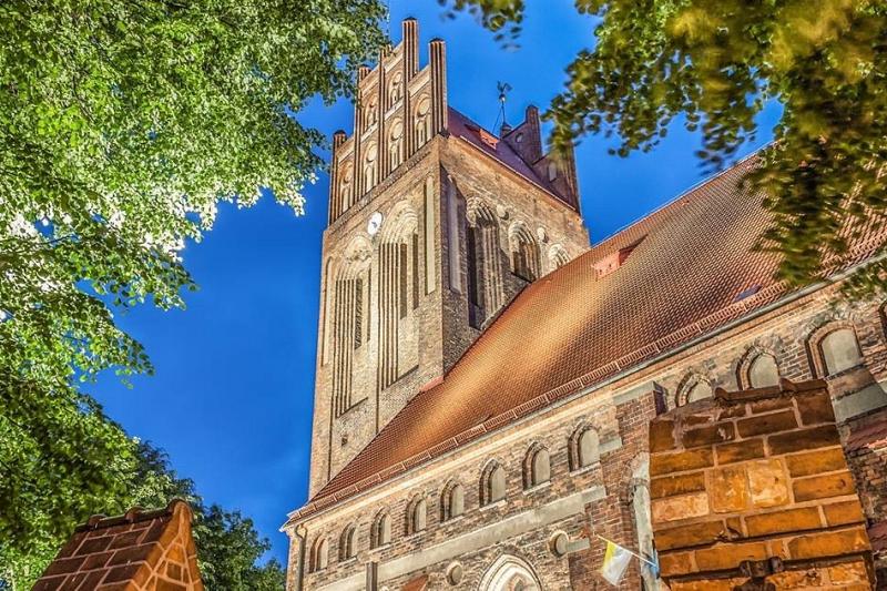 Otwarcie wystawy w wieży Sanktuarium św. Jakuba i spacer z duchami Krzyżaków – piątek 20 lipca