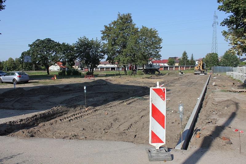 Przy Jagiellońskiej powstaje 50 nowych miejsc parkingowych