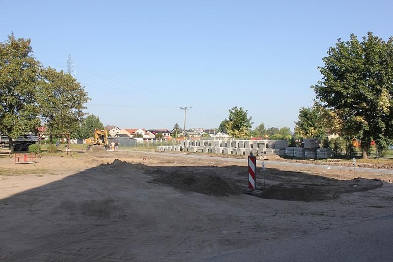 Przy Jagiellońskiej powstaje 50 nowych miejsc parkingowych