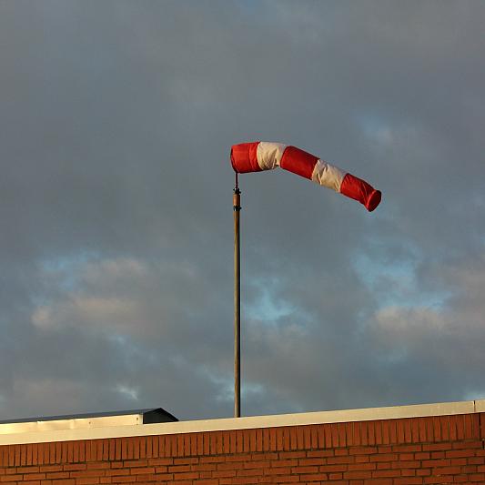 Ostrzeżenie - silny wiatr