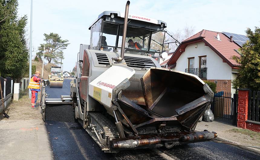 Czytaj o: Ruszyły wiosenne remonty dróg w Lęborku
